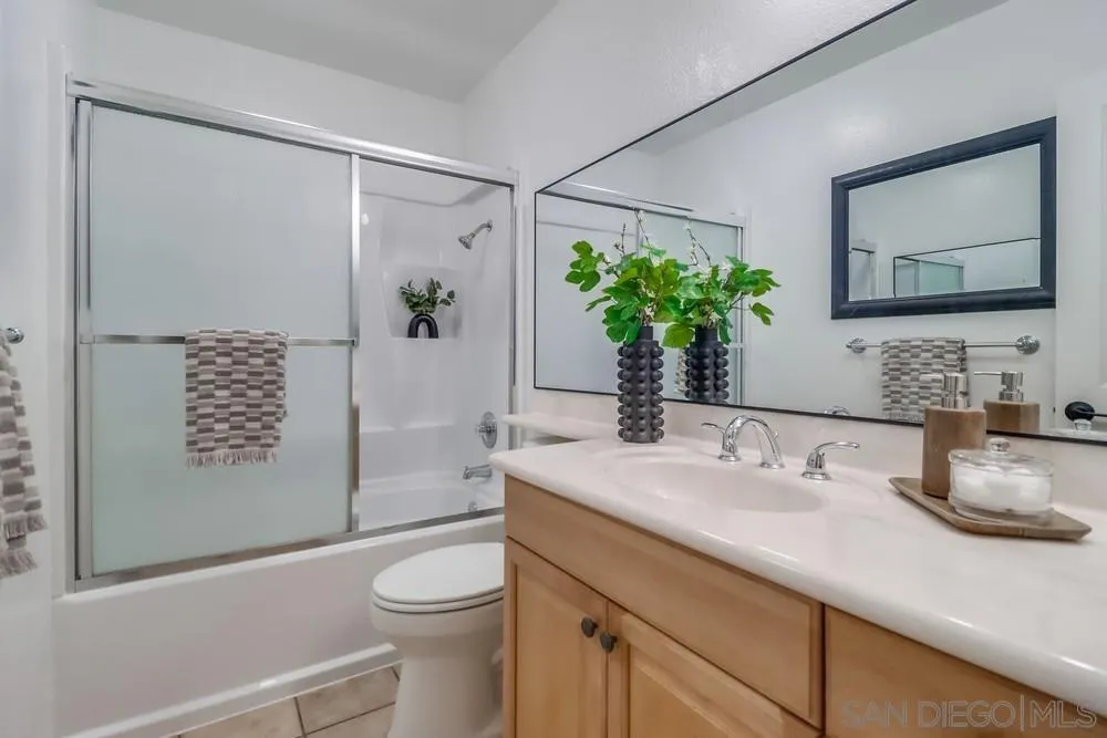 -6719141726728182810