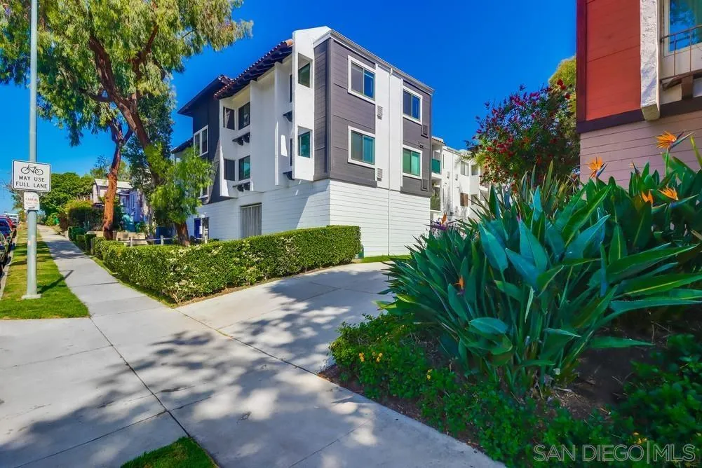 -7962200273892132608